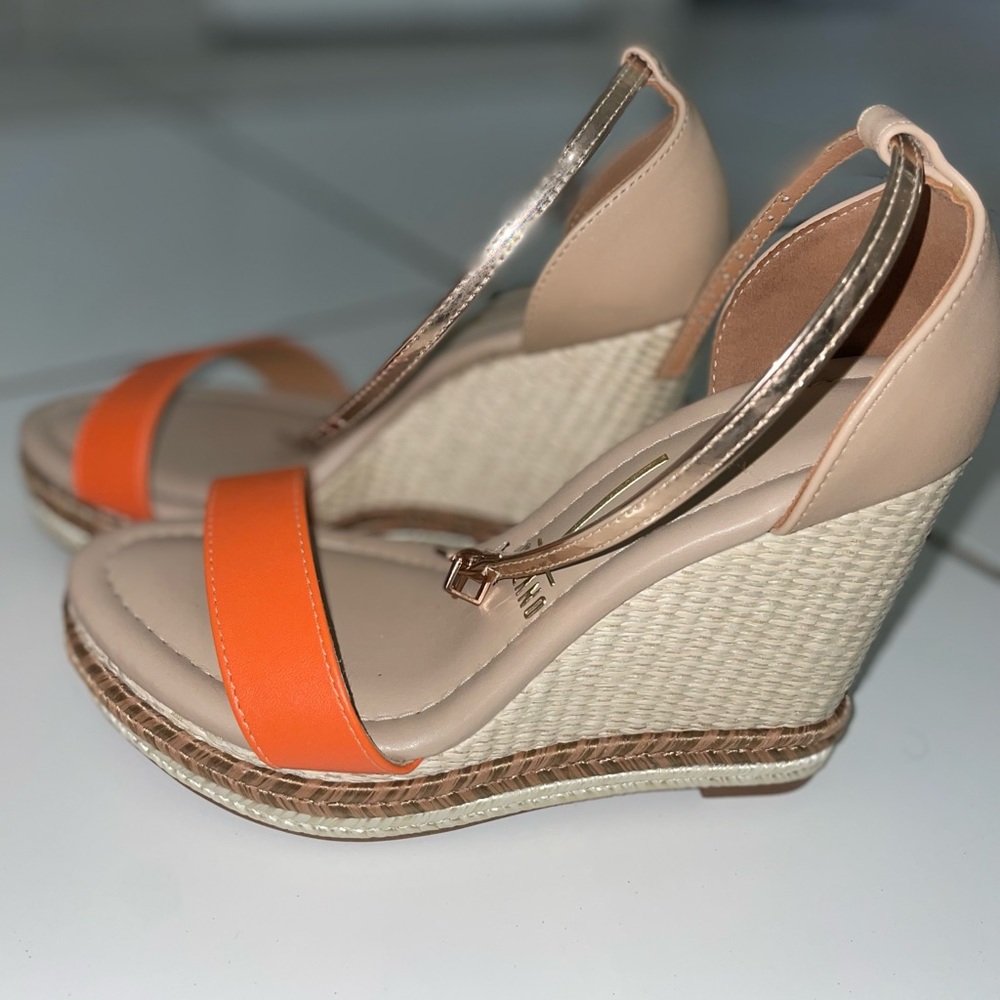 •Brazilian Ankle Strap Platform Wedge •USA size (6) •EUR size (37)